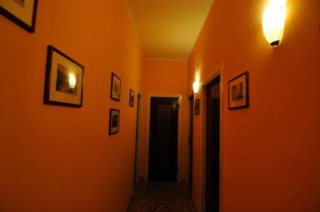 b&b Gate 52 - 13