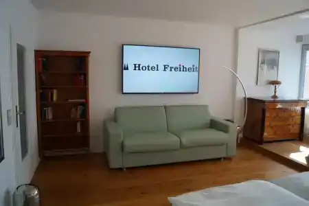Freiheit - 82