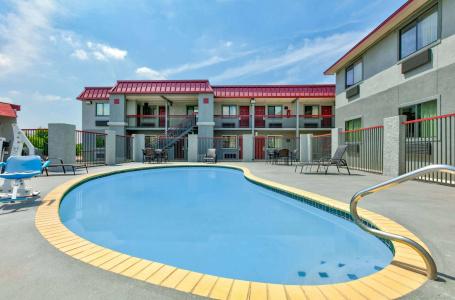 Super 8 by Wyndham I-35 - 15