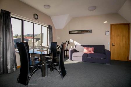 Allan Court - 124