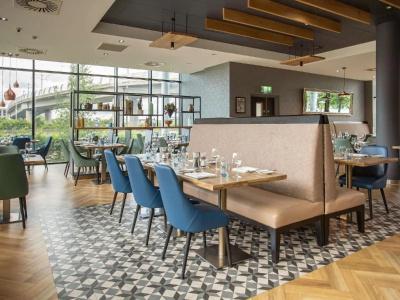 Novotel Edinburgh Park - 42