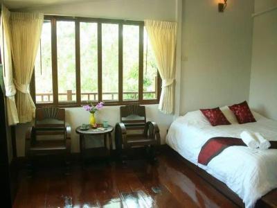 Baan Saranrom - 13