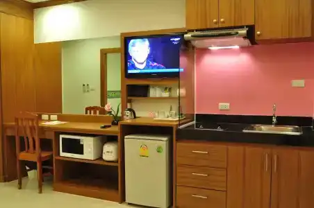 Green Harbor & Service Apartment - 77
