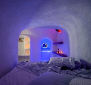 Abyssanto Suites and Spa - 61
