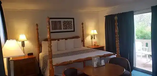 Land o Nod Inn - 26