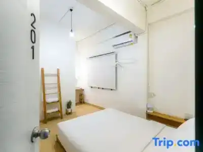 Petra Poshtel Donmuang - 15