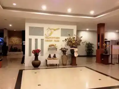 Thanintorn Greenpark - 1