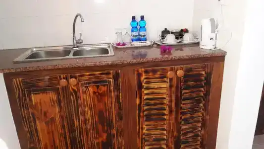 Divers Lodge Guest House - 18