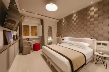 Rhea Silvia Luxury Navona - 31