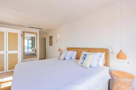The Sea Club - 127
