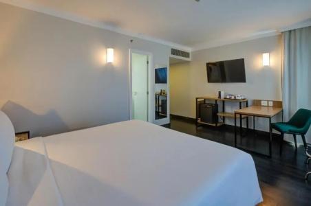 Park Inn by Radisson Berrini - 84