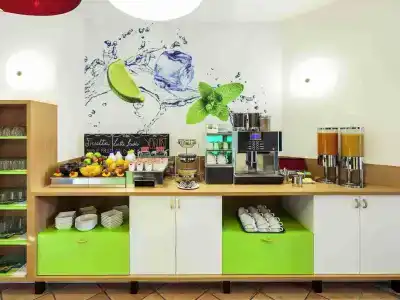 Ibis Styles Napoli Garibaldi - 10