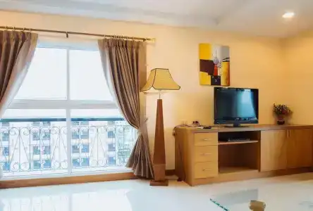 Metro Point Bangkok - 11