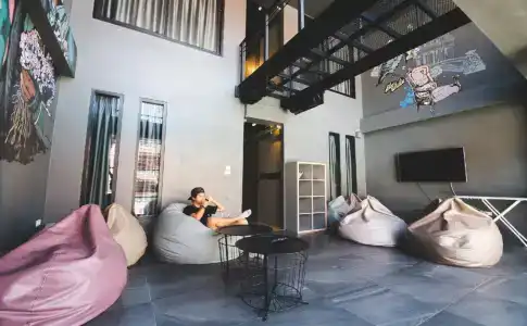 Issara by D Hostel - 25