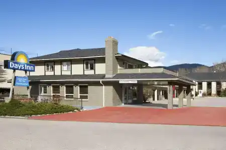 Days Inn by Wyndham - 25