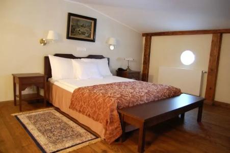Saka Manor - 3