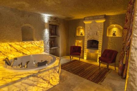 Solo Cave Suites - 120