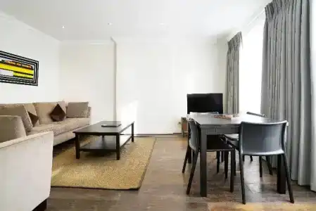 Manson Place - 68
