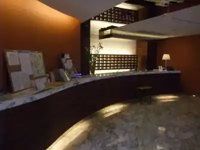 Center - 11