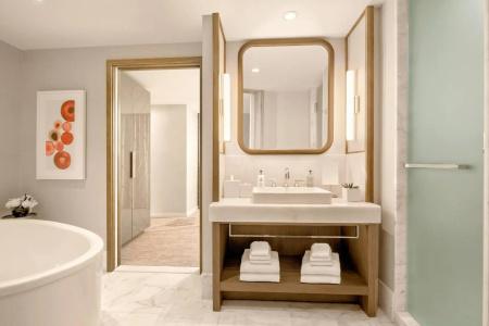 JW Marriott Parq - 10