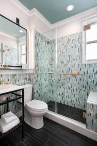 Courtyard by Marriott San Francisco Downtown/Van Ness Ave - 9