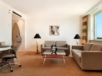 Hilton Düsseldorf - 6