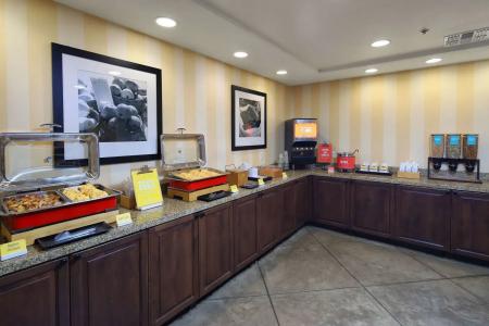 Hampton Inn & Suites Tucson Mall - 24