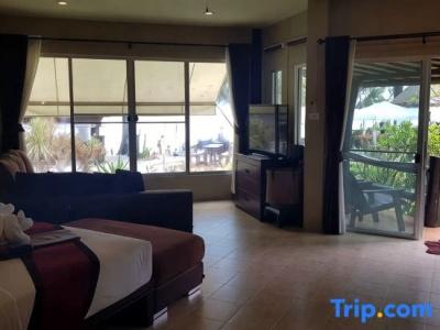 Lanta Castaway Beach Resort - 96