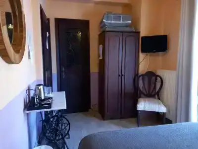 Mythos Guesthouse - 20
