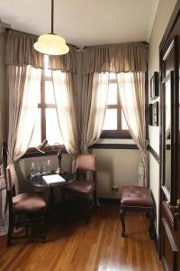 Boutique Castillo Rojo - 130