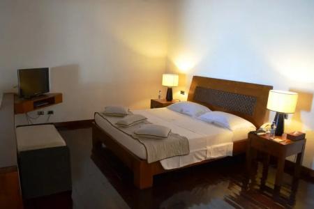 Palm Beach Island Resort & Spa Maldives - 3