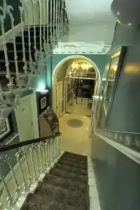 Opulence Boutique and Spa - 16