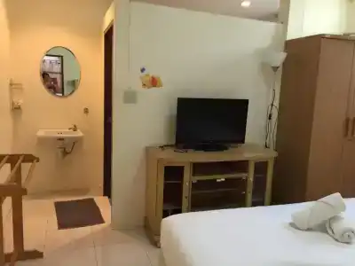Baan Taweesuk Guest House - 77