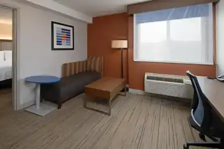 Holiday Inn Express Seattle - Sea-Tac Airport, An Ihg - 47