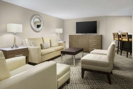 DoubleTree by Hilton Orlando Airport - 5