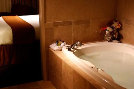 Embassy Suites - 15