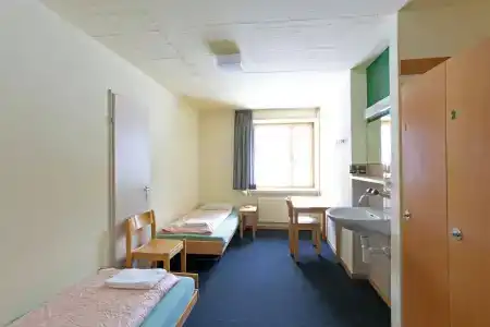 St. Moritz Youth Hostel - 21