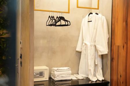 La Suite Boutique - 153