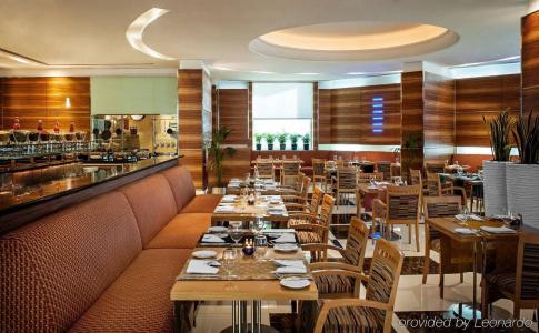 Four Points by Sheraton Downtown Dubai - 17