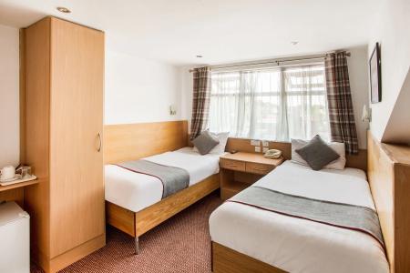 Oyo London Guest House - 30