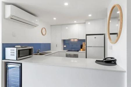 Pacific Broadbeach - 76