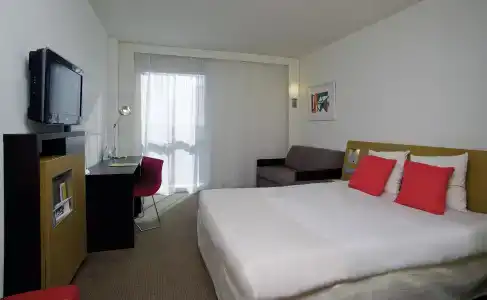 Novotel Barcelona City - 6