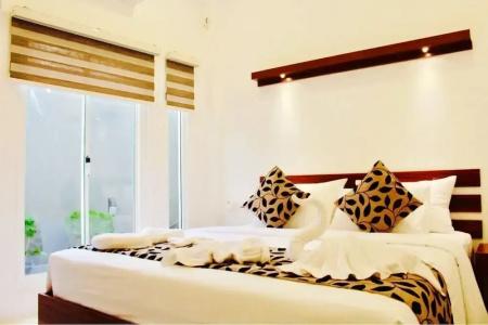 8+ Plus Motels - 39