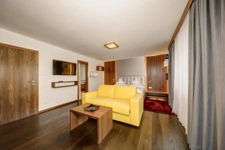 Ruster Resort - 1