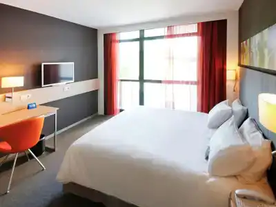 Mercure Valenciennes Centre - 7