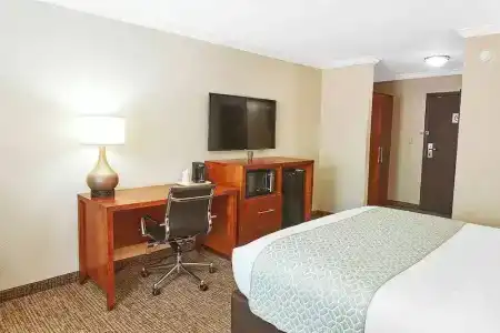 Comfort Inn Near Old Town Pasadena In Eagle Rock Ca - 14