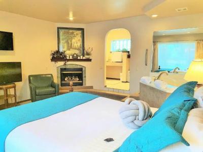 Breakers Boutique Inn - 60