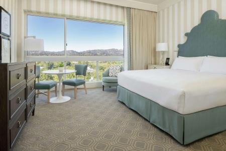 The Beverly Hilton - 41