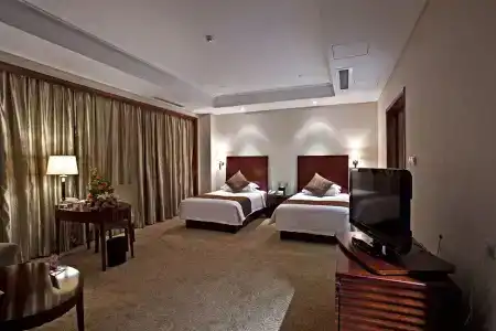 Regal Plaza - 6