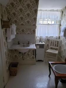 Moseley Cottage Inn and The Town - 6